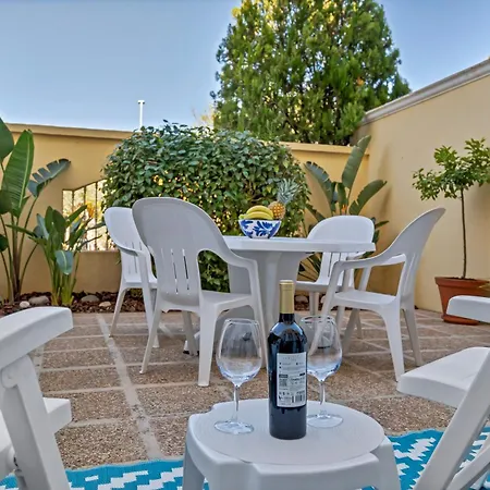 Casita Bonita - With Private Garden Near In